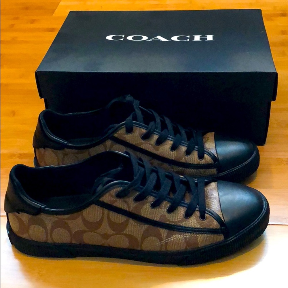 Coach low top sneakers 8.5 d